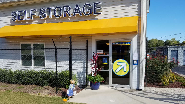 Compass Self Storage rental office in Acworth, GA.