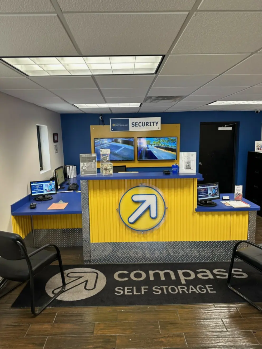 Stone Mountain Highway front desk.